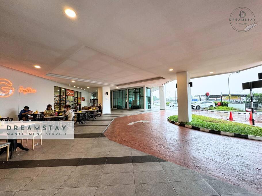 Comfy 6pax - 2br - Bathtub - Game Johor Bahru